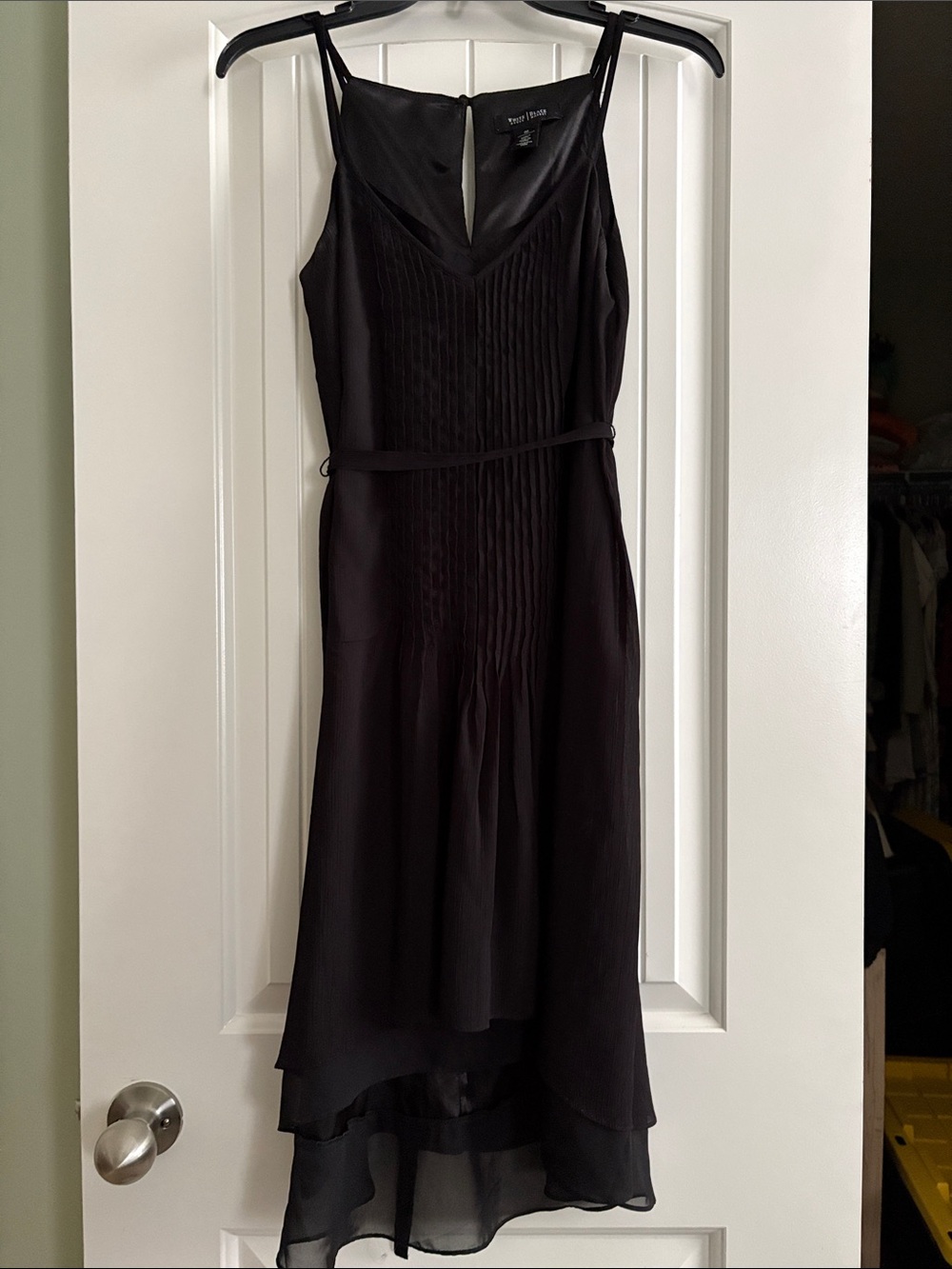 Black Sleeveless High-Low Pleated V-Neck Dress